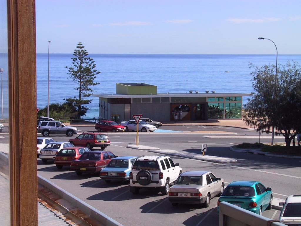 Ocean Beach Backpackers Ostello Perth Esterno foto